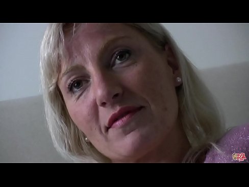 ❤️ Mama pe care am futut-o cu toții ... Doamnă, purtați-vă frumos! ☑ at us ro.qizpornolar.ru